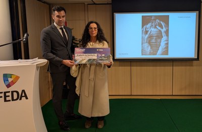 ‘El plàstic és fantàstic’ de Pilar Montecino guanya la 2a edició d‘Una mirada sostenible